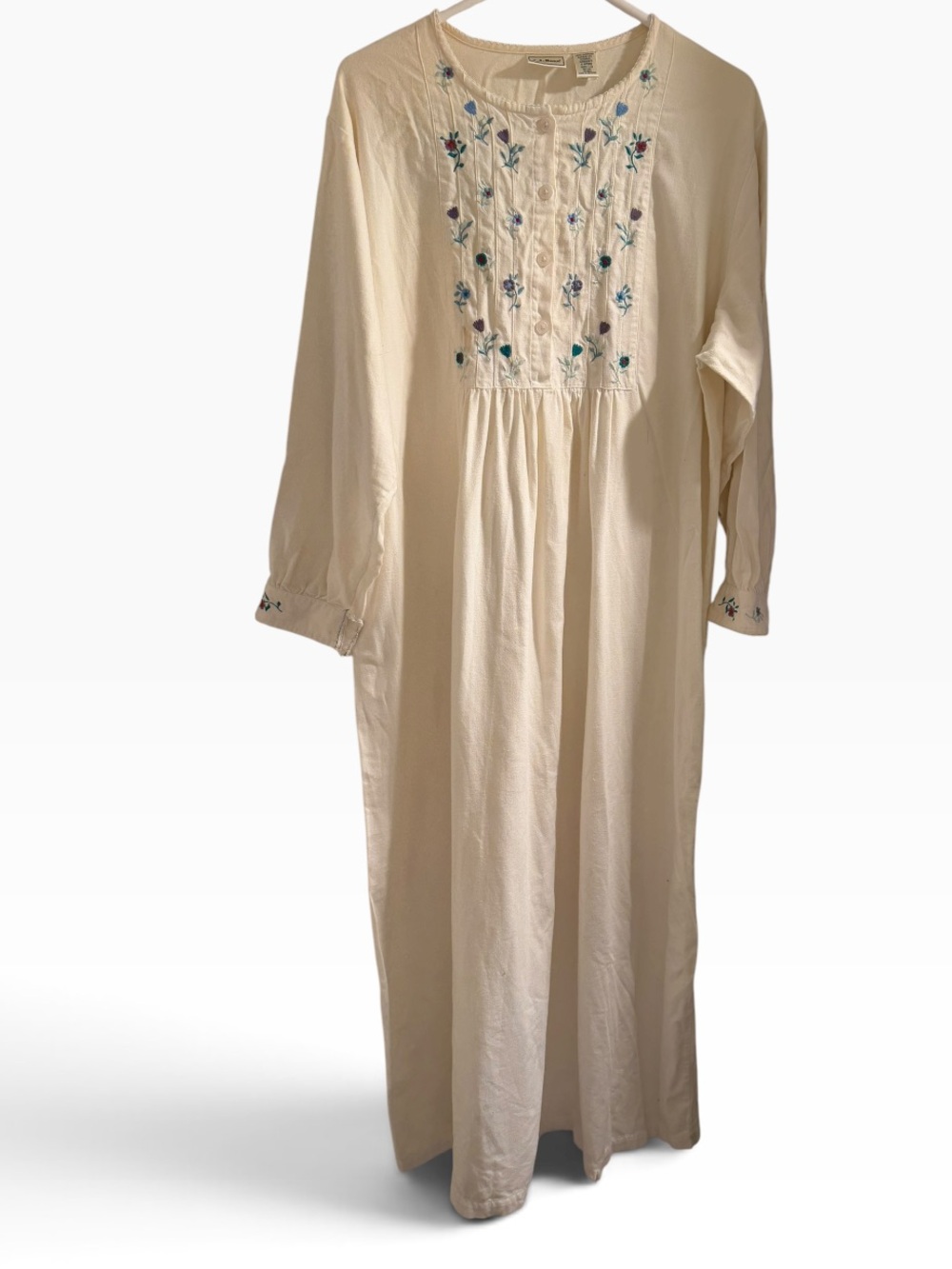 Vintage L.L. Bean 100% Cotton Flannel Nightgown
Floral Embroidered